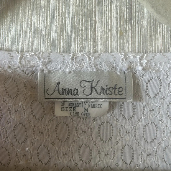 Vintage Basic Tee - Picture 2 of 5